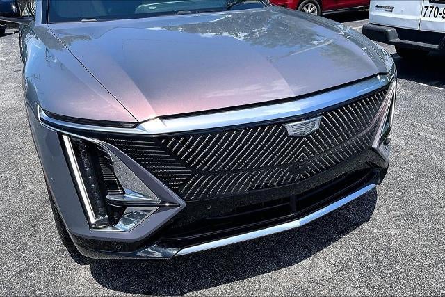 2025 Cadillac LYRIQ Luxury 3