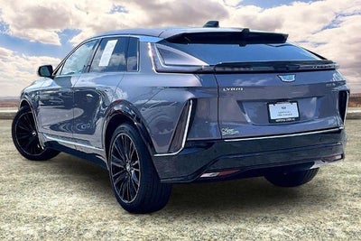 2025 Cadillac LYRIQ Luxury 3