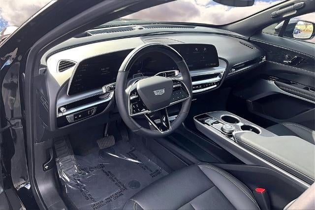 2024 Cadillac LYRIQ Sport 2