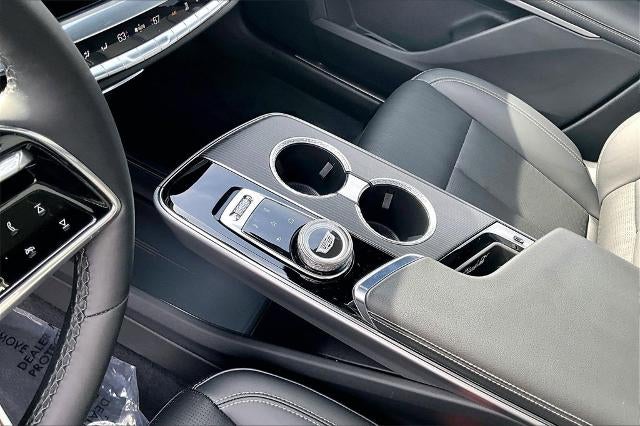 2024 Cadillac LYRIQ Sport 2