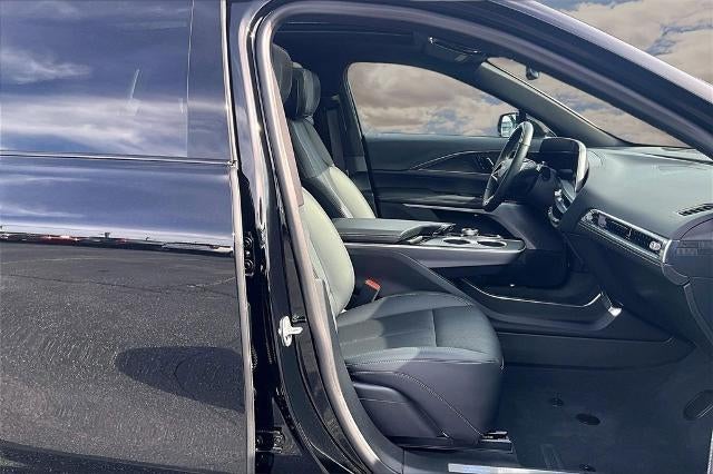 2024 Cadillac LYRIQ Sport 2