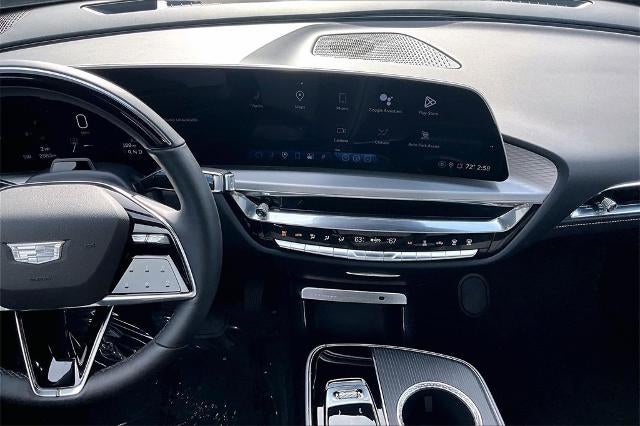 2024 Cadillac LYRIQ Sport 2