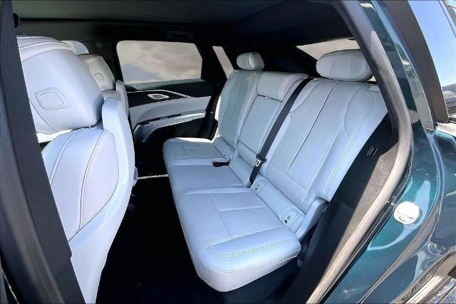 2024 Cadillac LYRIQ Sport 2