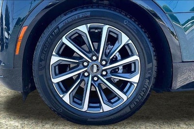 2024 Cadillac LYRIQ Sport 2