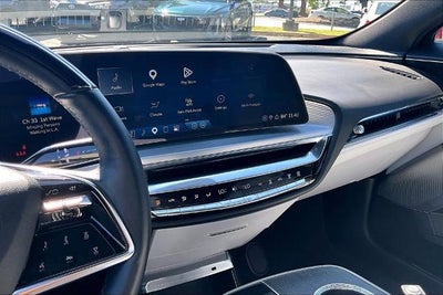 2024 Cadillac LYRIQ Sport 2