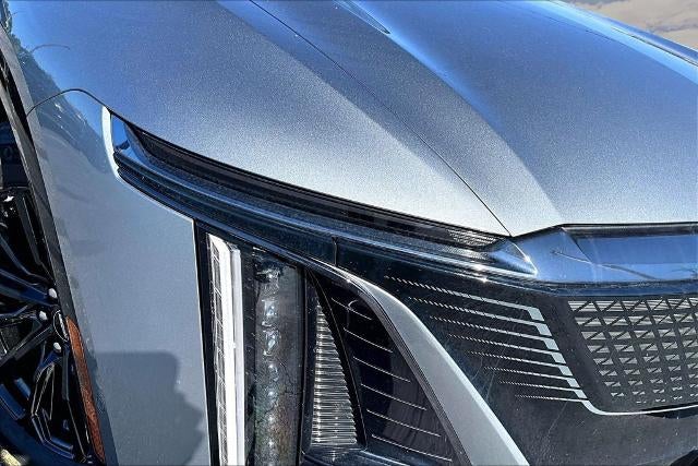 2024 Cadillac LYRIQ Sport 2