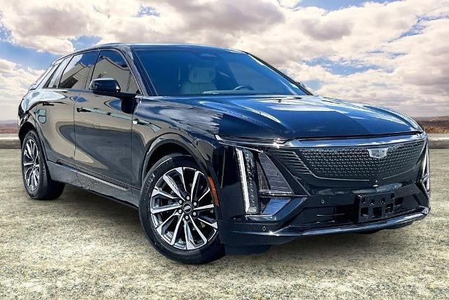 2024 Cadillac LYRIQ Sport 2
