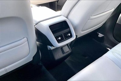 2024 Cadillac LYRIQ Sport 2