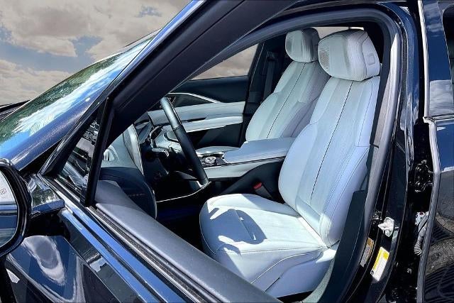 2024 Cadillac LYRIQ Sport 2