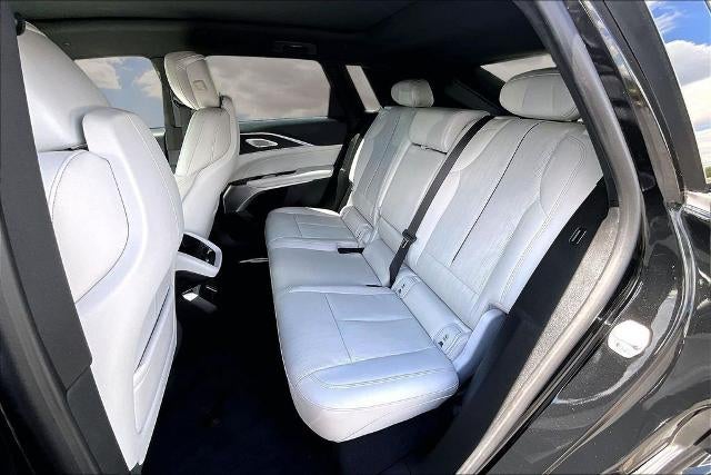 2024 Cadillac LYRIQ Sport 2
