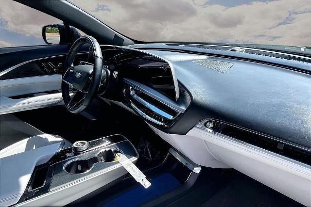 2024 Cadillac LYRIQ Sport 2
