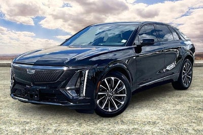 2024 Cadillac LYRIQ Sport 2