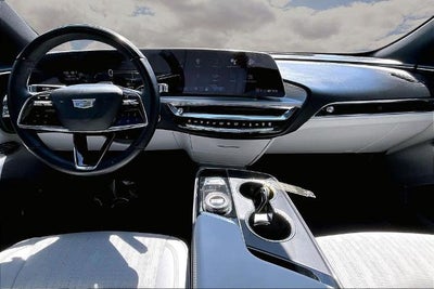 2024 Cadillac LYRIQ Sport 2