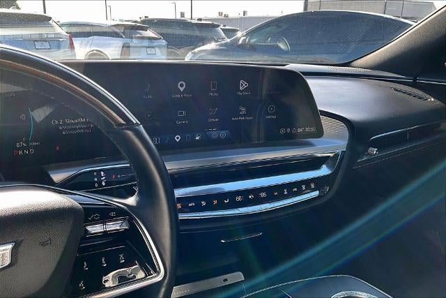 2024 Cadillac LYRIQ Sport 2