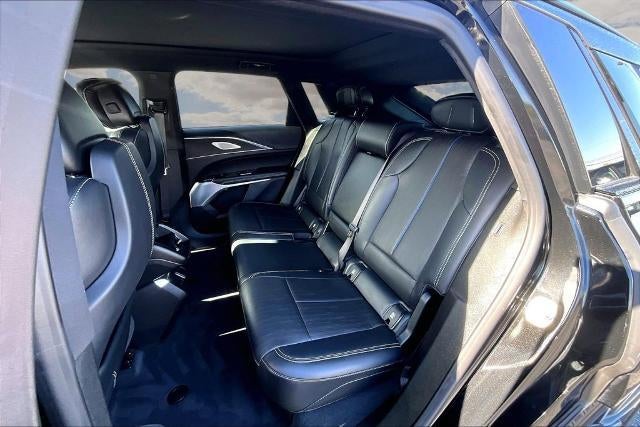 2024 Cadillac LYRIQ Sport 2