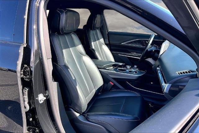 2024 Cadillac LYRIQ Sport 2