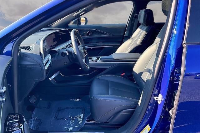 2024 Cadillac LYRIQ Sport 3