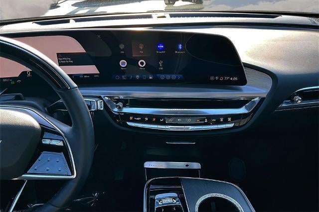 2024 Cadillac LYRIQ Sport 3