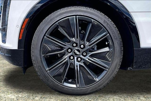 2024 Cadillac LYRIQ Sport 3