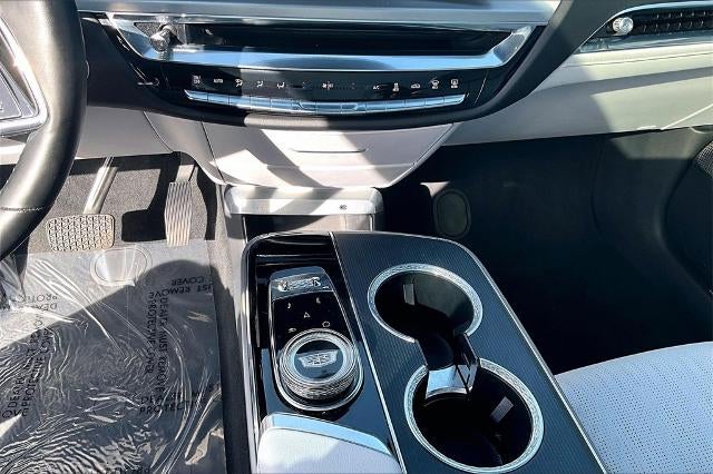 2024 Cadillac LYRIQ Sport 3