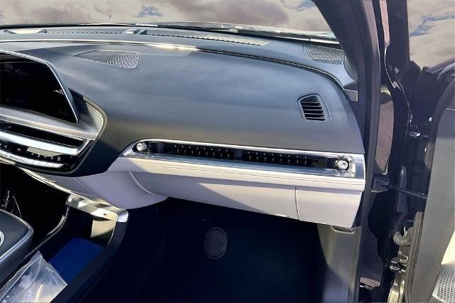 2024 Cadillac LYRIQ Sport 3
