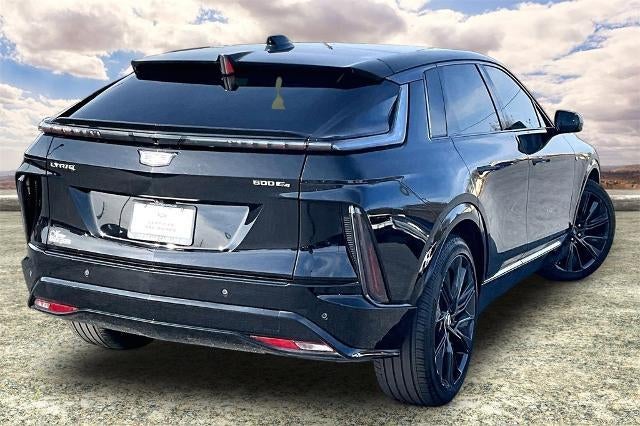 2024 Cadillac LYRIQ Sport 3