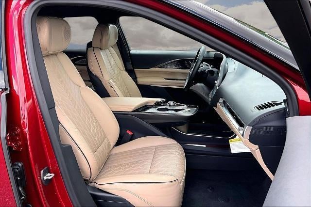 2024 Cadillac LYRIQ Sport 3
