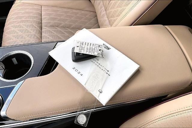 2024 Cadillac LYRIQ Sport 3
