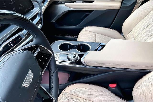 2024 Cadillac LYRIQ Sport 3