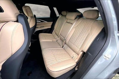 2024 Cadillac LYRIQ Sport 3