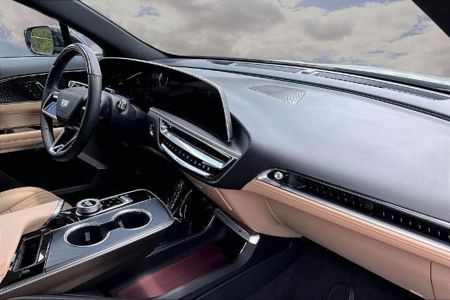2024 Cadillac LYRIQ Sport 3