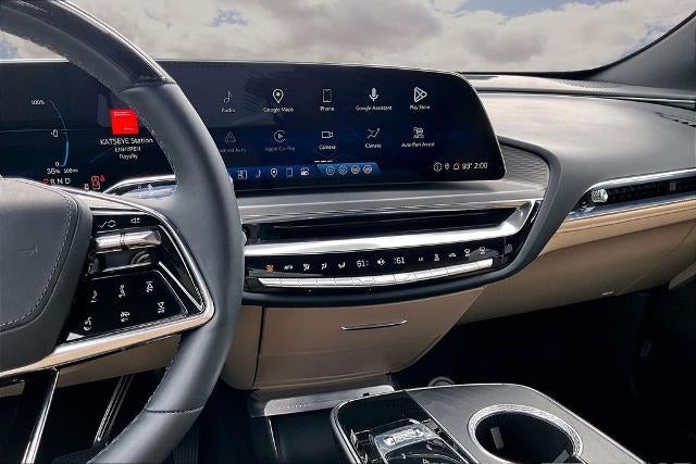 2024 Cadillac LYRIQ Sport 3