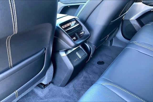 2024 Cadillac LYRIQ Sport 3