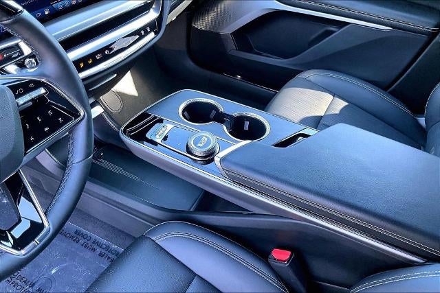 2024 Cadillac LYRIQ Sport 3