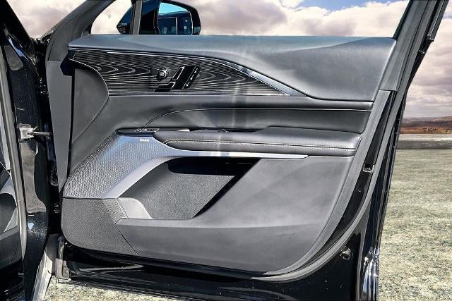 2024 Cadillac LYRIQ Sport 3