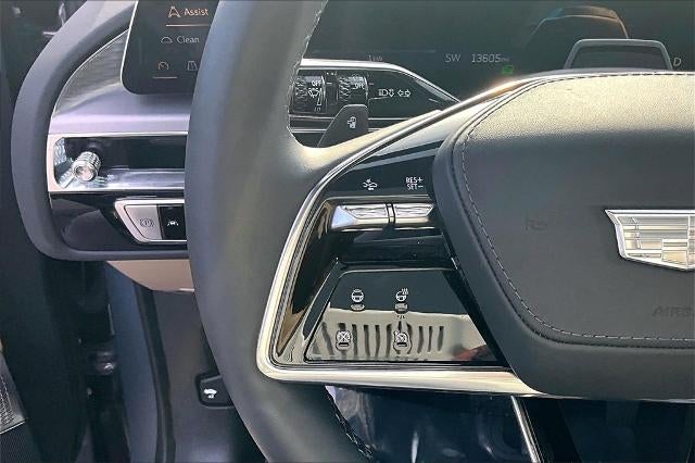 2024 Cadillac LYRIQ Sport 3