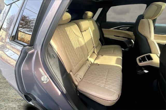 2024 Cadillac LYRIQ Sport 3