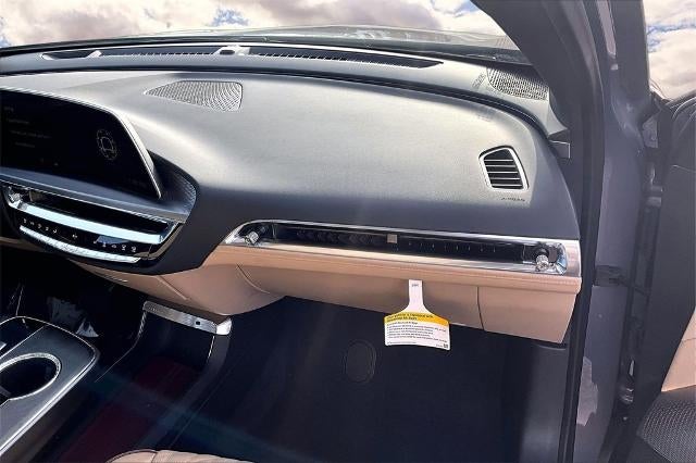 2024 Cadillac LYRIQ Sport 3