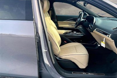 2024 Cadillac LYRIQ Sport 3