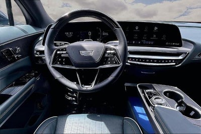 2024 Cadillac LYRIQ Sport 3