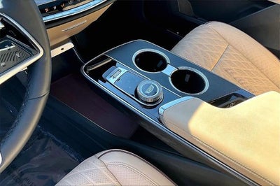 2024 Cadillac LYRIQ Sport 3