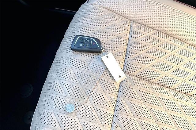 2024 Cadillac LYRIQ Sport 3