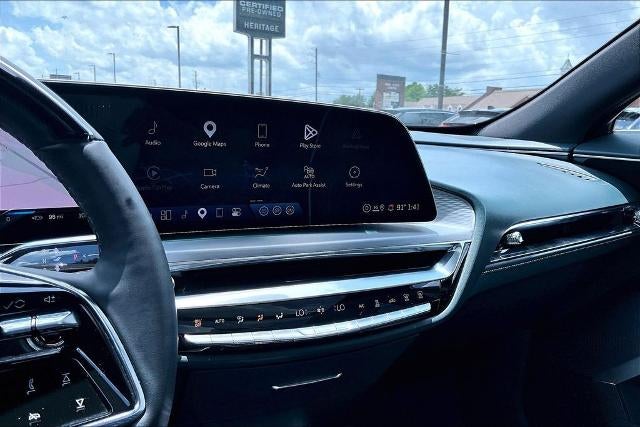 2024 Cadillac LYRIQ Sport 3