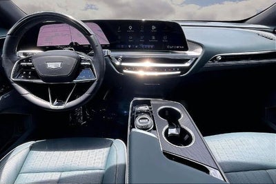 2024 Cadillac LYRIQ Sport 3