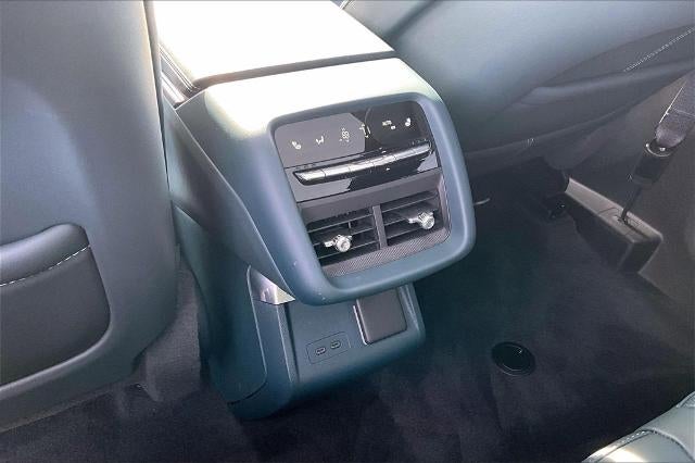 2024 Cadillac LYRIQ Sport 3