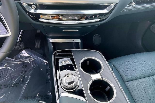 2024 Cadillac LYRIQ Sport 3