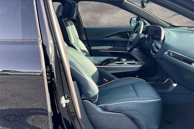 2024 Cadillac LYRIQ Sport 3