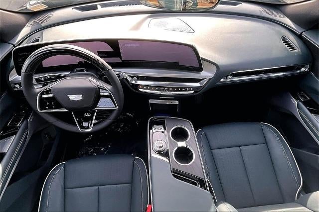 2024 Cadillac LYRIQ Sport 3