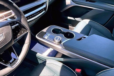 2025 Cadillac LYRIQ Sport 3