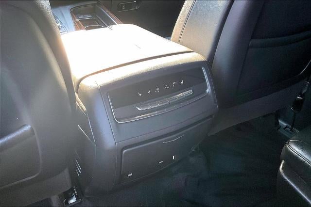 2022 Cadillac Escalade Luxury